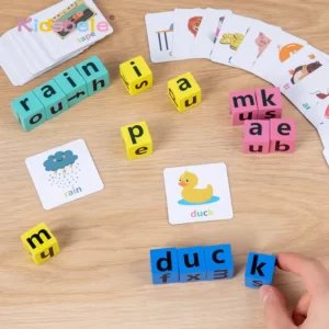 צעצועים מונטסוריים כרטיסיות וקוביות עץ ללימוד שפה אנגלית
